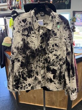Santa Cruz Skateboards Black & white/light gray Tie-Dye Denim Jacket New W/O tag